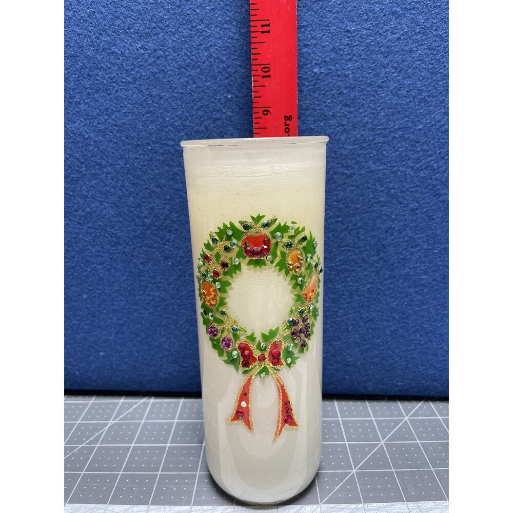1970s Christmas Holiday Candle‎ with Kitschy Wreath